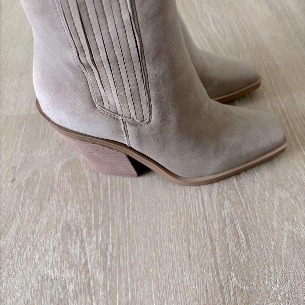 Vince Camuto Suede Booties-size 7.5